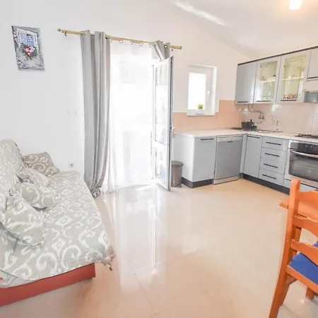 Apartment Ante