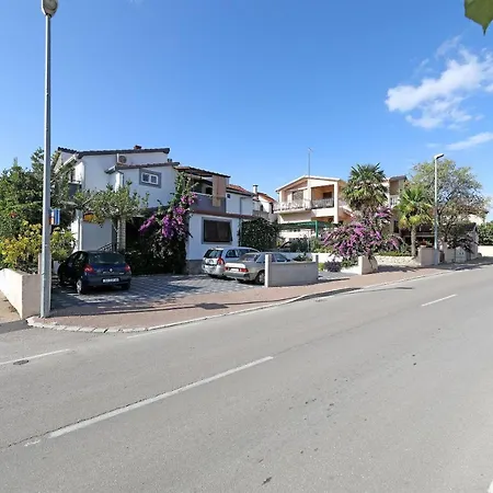 Ante Apartment